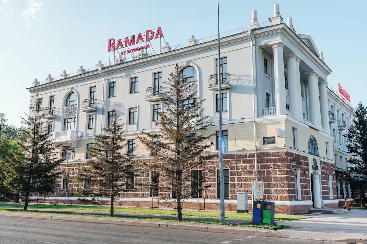 Гостиница «Ишим» в Астане, ныне Ramada